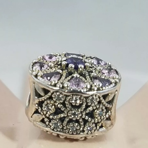 Pandora Shimmering Medallion Charm (RETIRED) - Picture 2 of 3